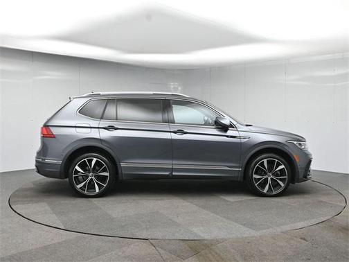 2022 Volkswagen Tiguan 2.0T SEL R-Line 4MOTION