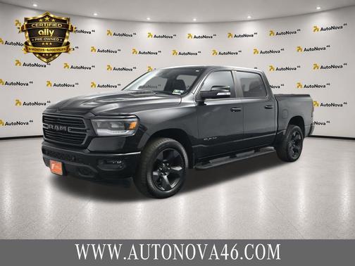 Diamond Black Crystal Pearlcoat 2019 RAM 1500 Rebel
