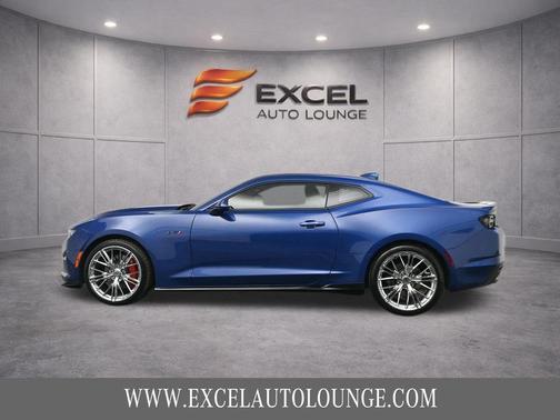 Riverside Blue Metallic 2022 Chevrolet Camaro RWD Coupe LT1