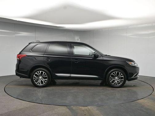 2018 Mitsubishi Outlander SE