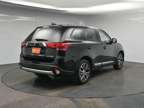 2018 Mitsubishi Outlander SE