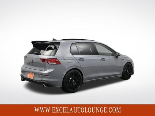 2024 Volkswagen Golf GTI 2.0T SE DSG