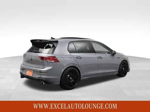 2024 Volkswagen Golf GTI 2.0T SE DSG