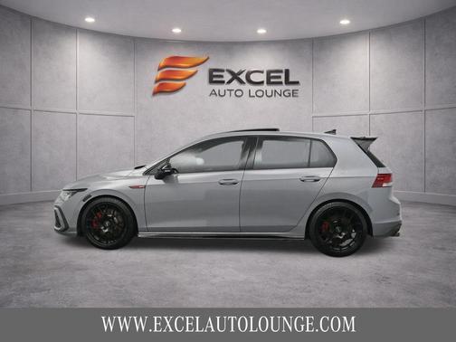 2024 Volkswagen Golf GTI 2.0T SE DSG