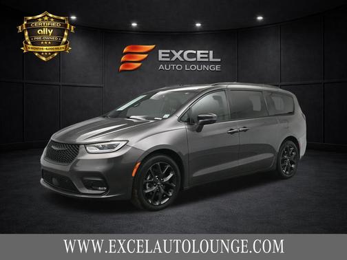 2022 Chrysler Pacifica Touring L