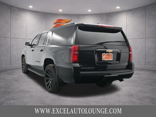 Black 2019 Chevrolet Suburban LT