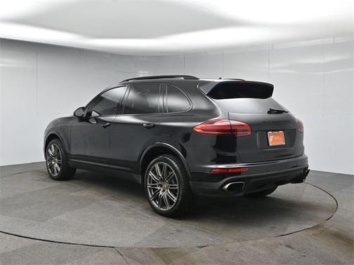 2018 Porsche Cayenne Platinum Edition