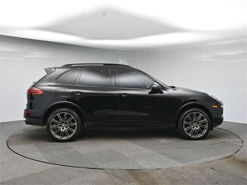 2018 Porsche Cayenne Platinum Edition