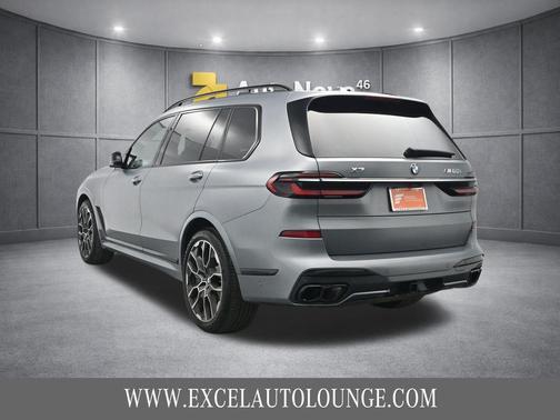 Frozen Pure Grey Metallic 2023 BMW X7 M60i