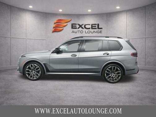 Frozen Pure Grey Metallic 2023 BMW X7 M60i