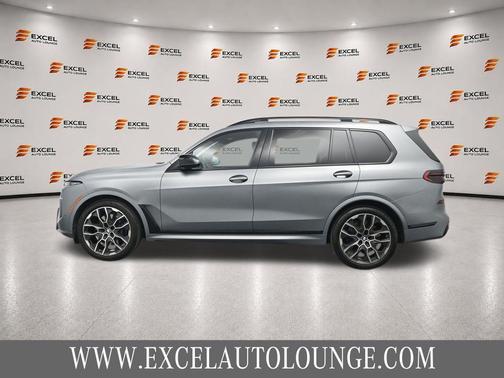 Frozen Pure Grey Metallic 2023 BMW X7 M60i
