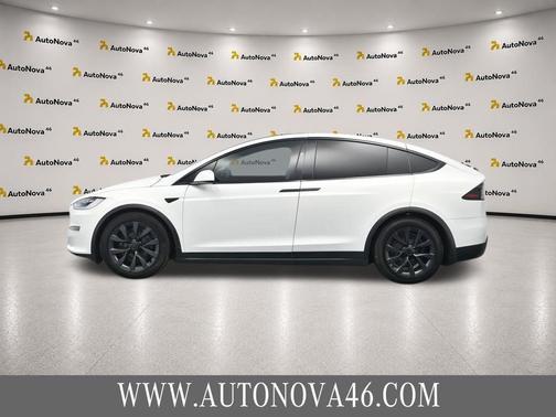 Pearl White Multi-Coat 2022 Tesla Model X Dual Motor All-Wheel Drive