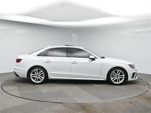 2022 Audi A4 45 S line Premium Plus