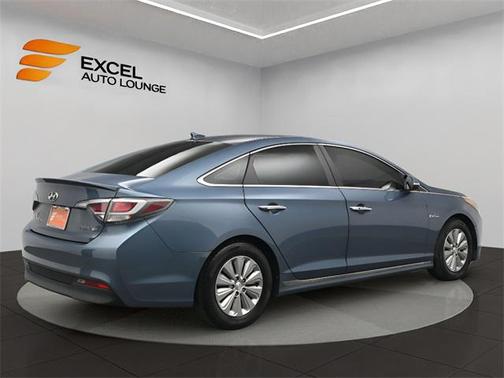 2016 Hyundai SONATA Hybrid SE
