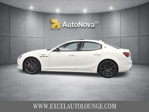 Bianco 2022 Maserati Ghibli Modena