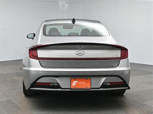 2022 Hyundai SONATA Hybrid Limited