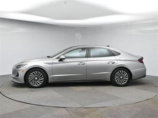 2022 Hyundai SONATA Hybrid Limited