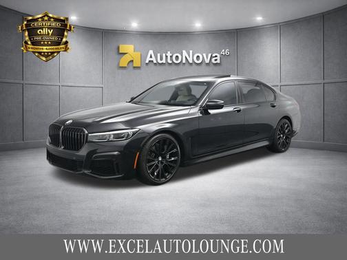 Black Sapphire Metallic 2022 BMW 740 i