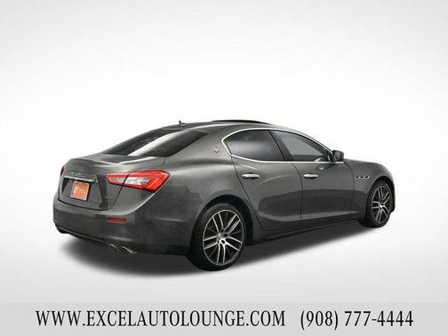 2017 Maserati Ghibli Base