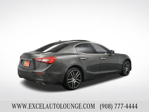 2017 Maserati Ghibli Base