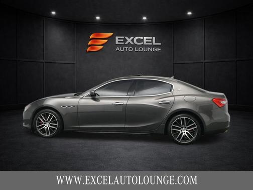 2017 Maserati Ghibli Base