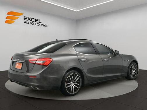 2017 Maserati Ghibli Base