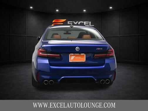 2022 BMW M5 Base