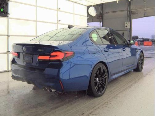 2022 BMW M5 Base