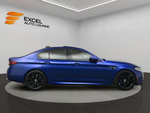 2022 BMW M5 Base