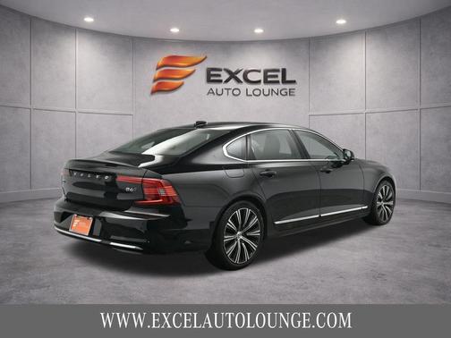 2023 Volvo S90 B6 Plus