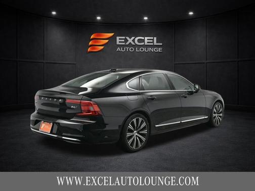 2023 Volvo S90 B6 Plus