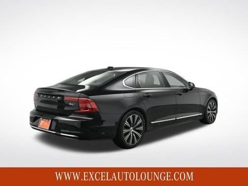 2023 Volvo S90 B6 Plus