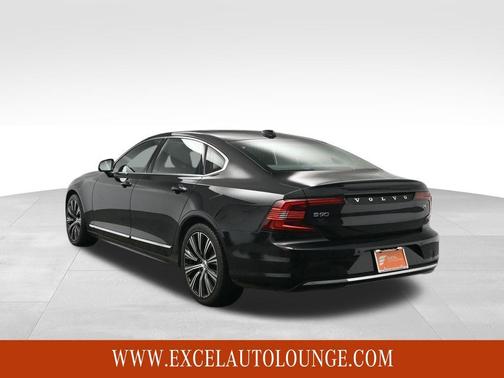 2023 Volvo S90 B6 Plus