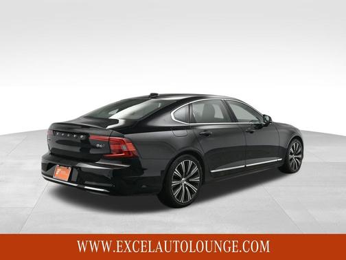 2023 Volvo S90 B6 Plus