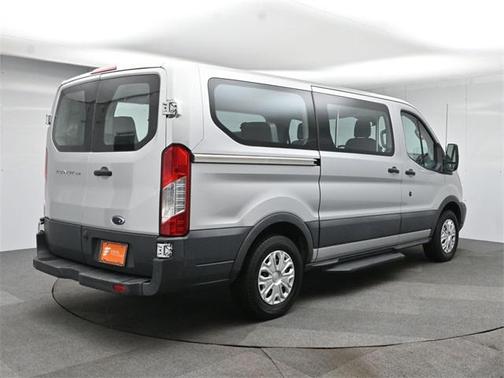 2017 Ford Transit-150 XL