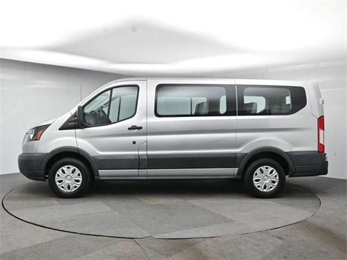2017 Ford Transit-150 XL
