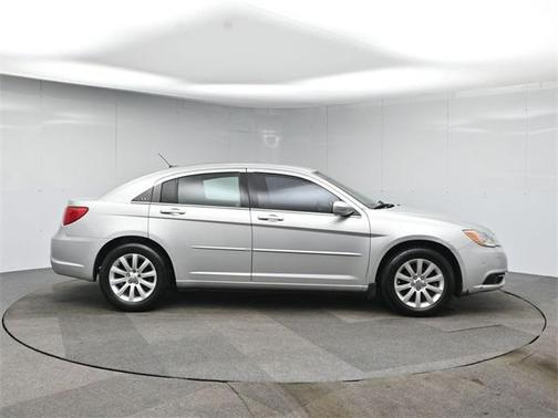 2012 Chrysler 200 Touring