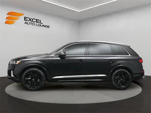 2022 Audi Q7 55 Premium Plus