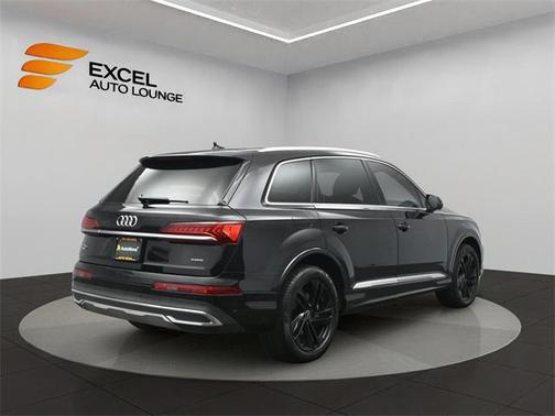 2022 Audi Q7 55 Premium Plus