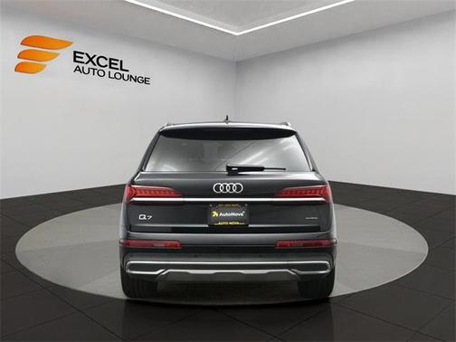 2022 Audi Q7 55 Premium Plus