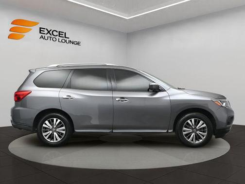 2020 Nissan Pathfinder SL 2WD