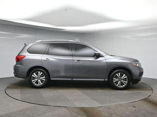 2020 Nissan Pathfinder SL 2WD