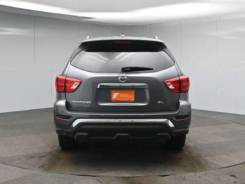 2020 Nissan Pathfinder SL 2WD