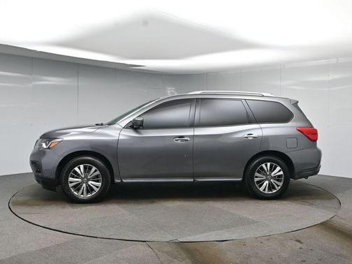 2020 Nissan Pathfinder SL 2WD