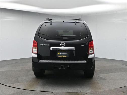 2012 Nissan Pathfinder LE