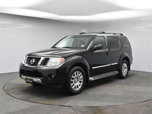 2012 Nissan Pathfinder LE