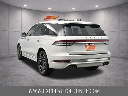 Pristine White Metallic Tri-Coat 2020 Lincoln Aviator Black Label AWD