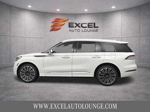 Pristine White Metallic Tri-Coat 2020 Lincoln Aviator Black Label AWD