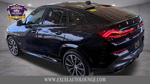 Carbon Black Metallic 2023 BMW X6 M50i