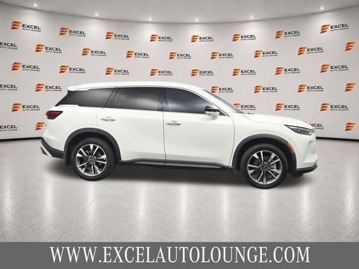 Majestic White 2023 INFINITI QX60 Luxe